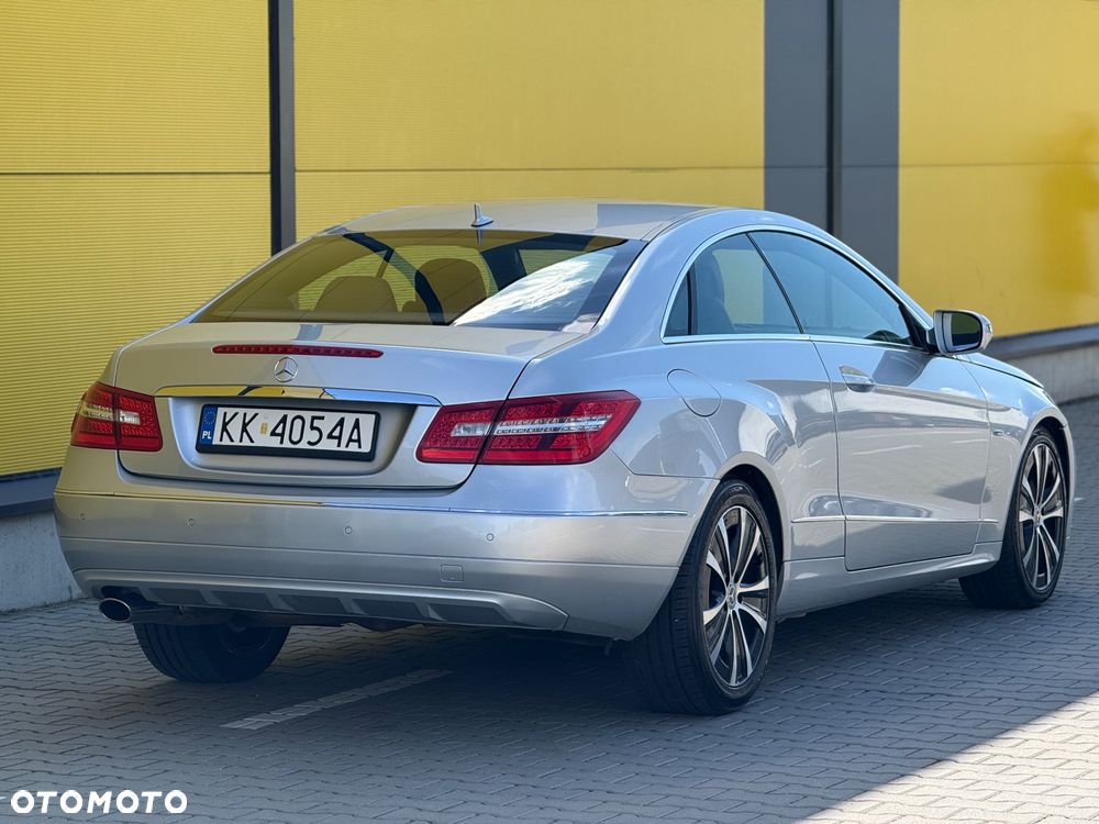 Mercedes-Benz Klasa E 250 CGI BlueEffICIENCY - 4