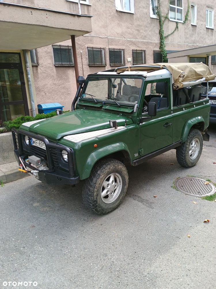 Land Rover Defender - 12
