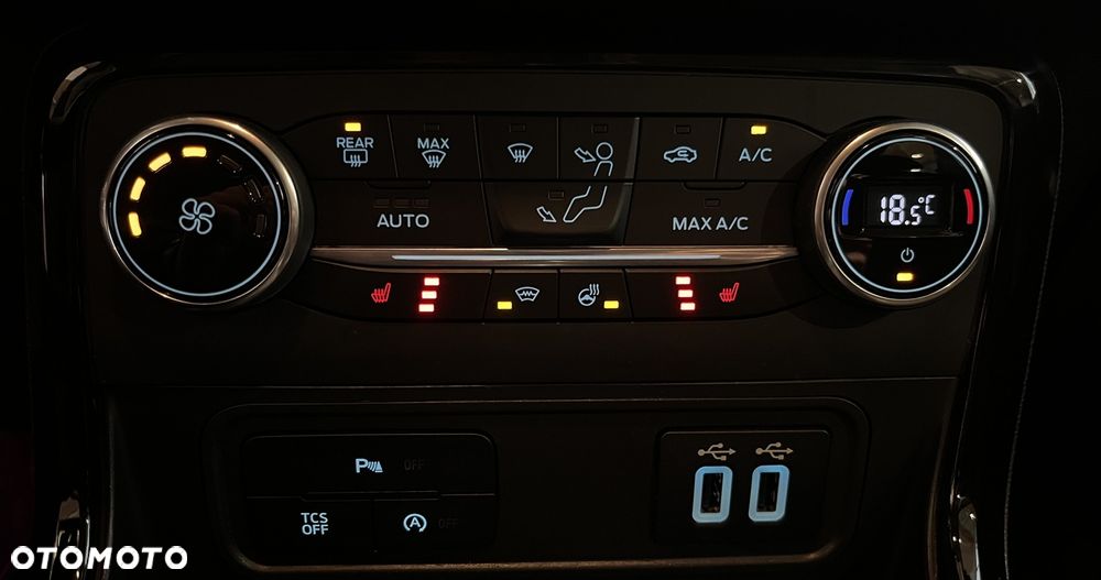 Ford EcoSport 1.0 EcoBoost ST-LINE - 17