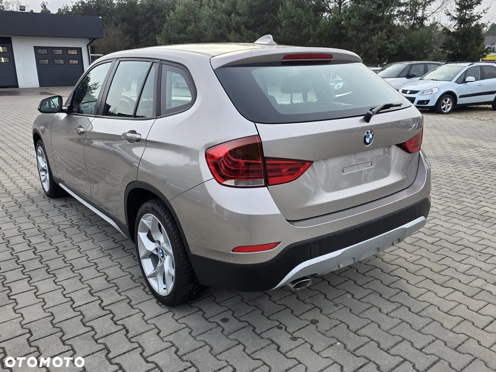 BMW X1 xDrive18d xLine - 8