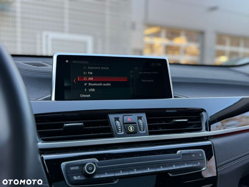 BMW X1 xDrive20i GPF xLine - 38