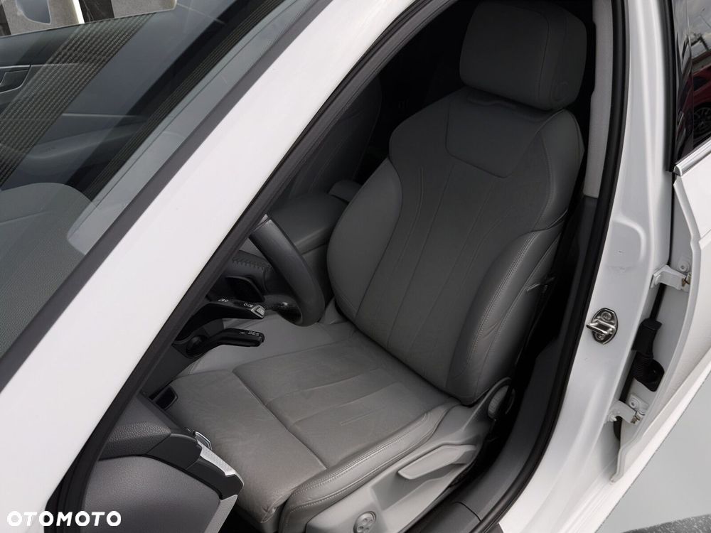 Audi A4 Avant - 13