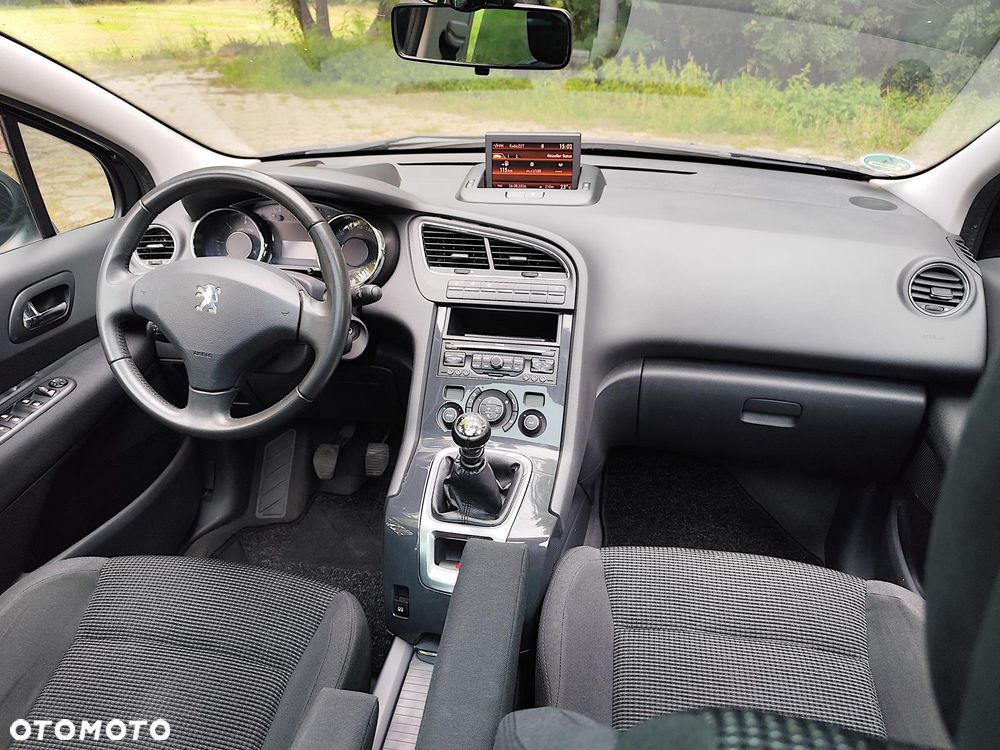 Peugeot 5008 HDI FAP 150 Family Plus - 25