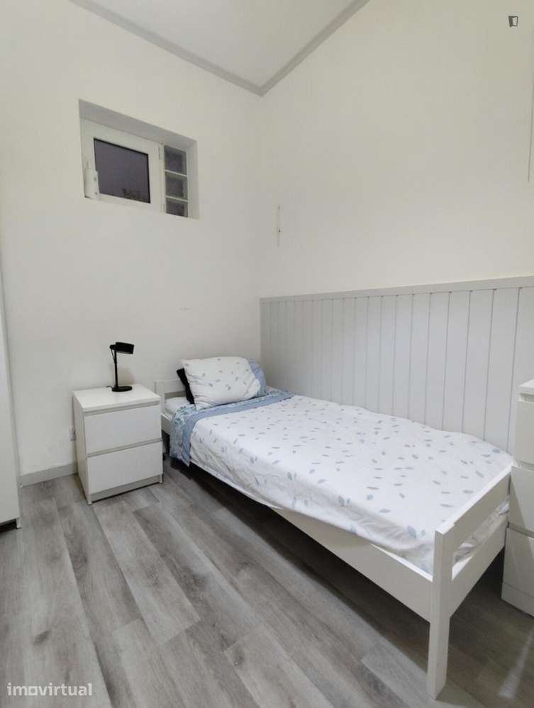 Quarto - localizado em Penha de França Lisbon - Grande imagem: 4/16
