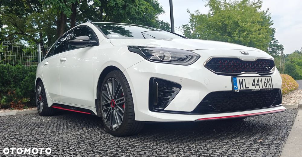 Kia ProCeed - 9