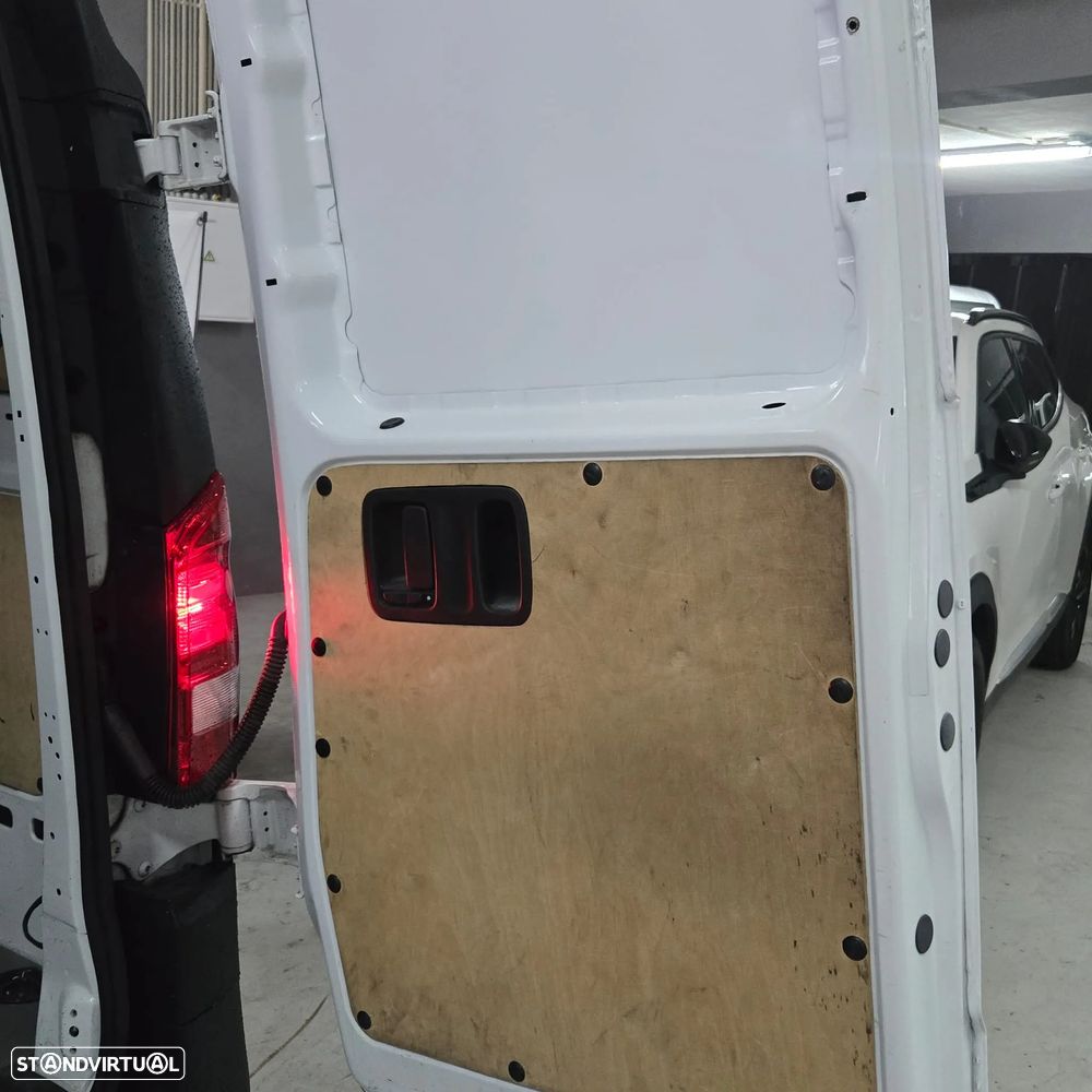 Mercedes-Benz E-Vitto 35kW - 23