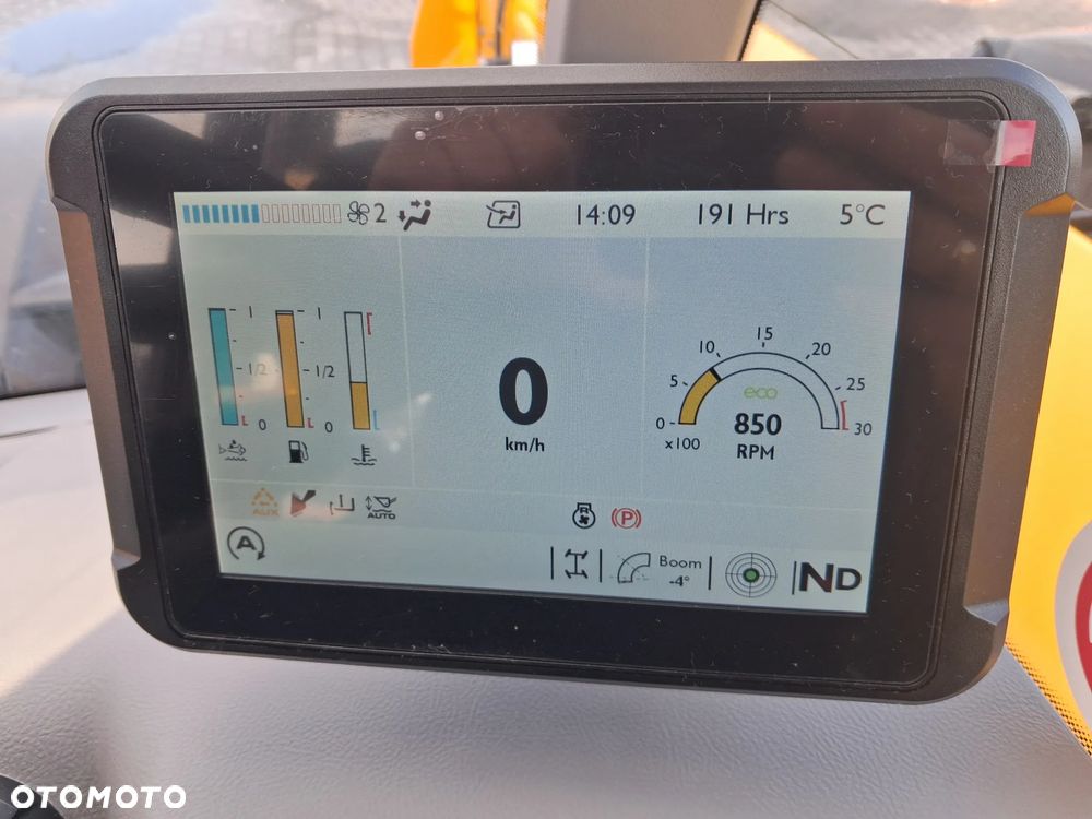 JCB 560-80 AGRI XTRA DUALTECH VT - 16