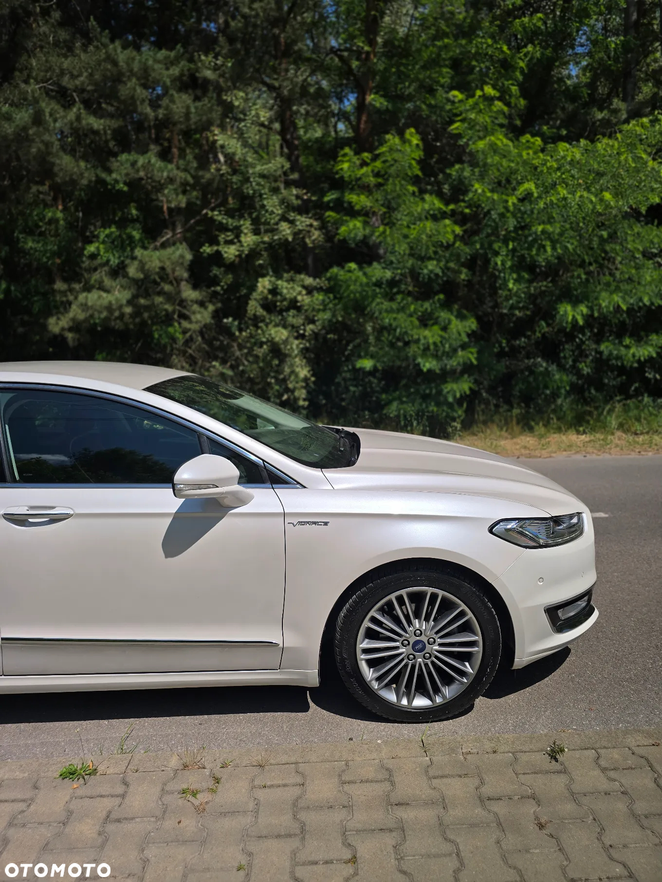 Ford Mondeo Vignale 2.0 Hybrid - 12