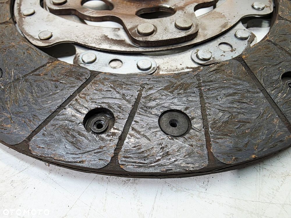 KOŁO DWUMASOWE SPRZĘGŁO AUDI VOLKSWAGEN SEAT SKODA 1.6TDI 03L105266BS 10/26 - 6