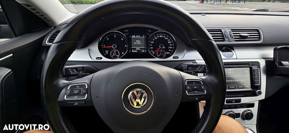 Volkswagen Passat 2.0 TDI DSG BlueMotion Technology Highline - 17
