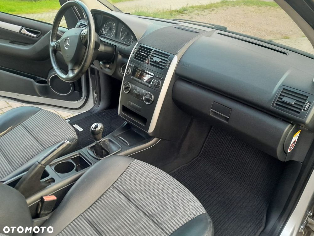 Mercedes-Benz Klasa A 170 Avantgarde - 22