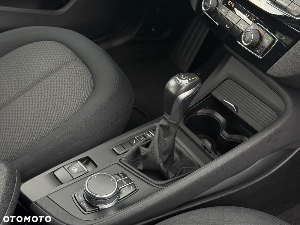 BMW X1 sDrive18d Advantage sport - 23
