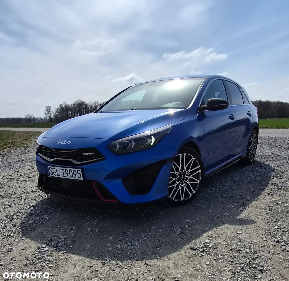 Kia Ceed - 11