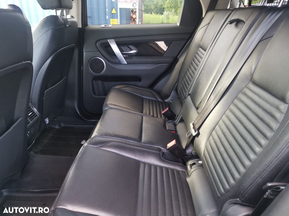 Land Rover Discovery Sport - 30