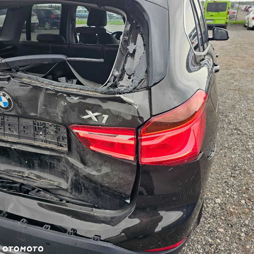 BMW X1 xDrive20i xLine sport - 11