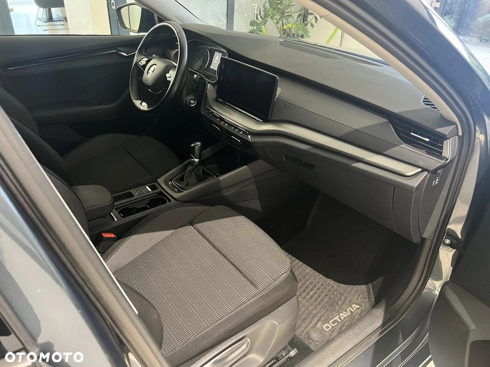Skoda Octavia 1.5 TSI ACT Ambition - 9