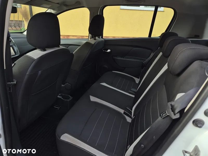 Dacia Sandero Stepway Blue dCi 95 Prestige - 10