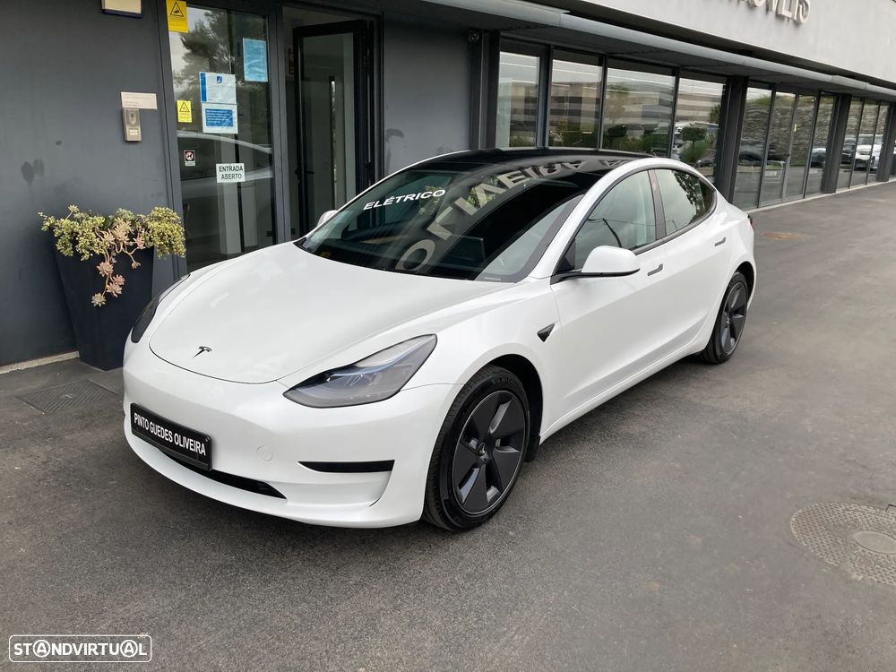 Tesla Model 3 2023 photo 3