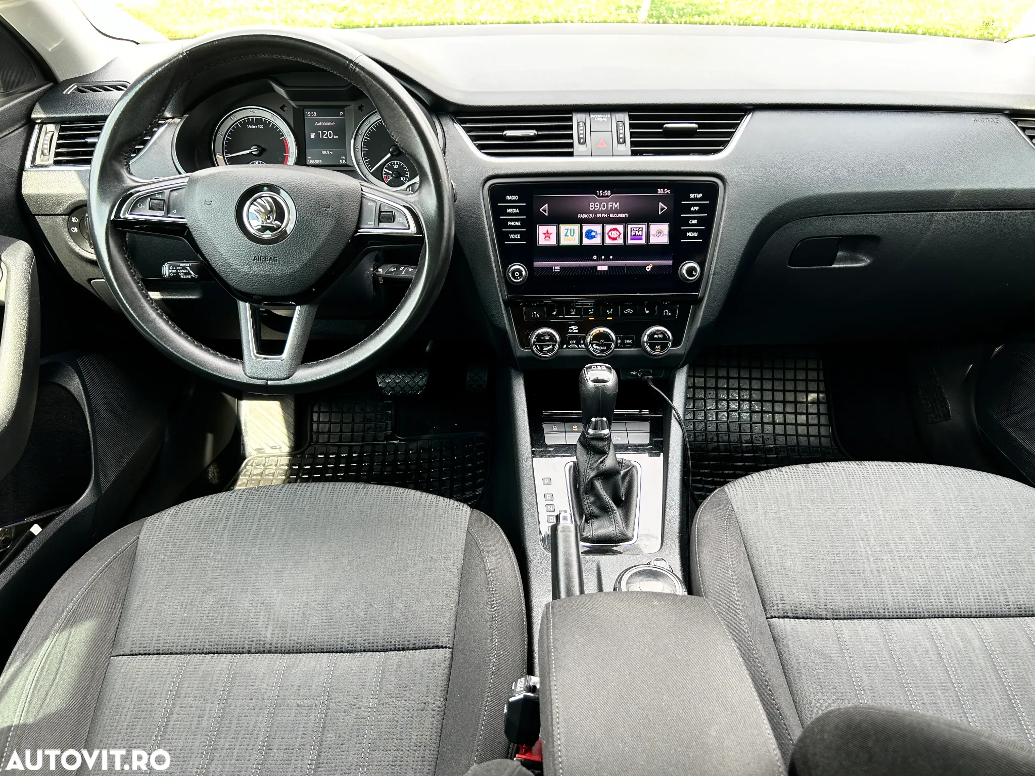 Skoda Octavia 2.0 TSI DSG Ambition - 6