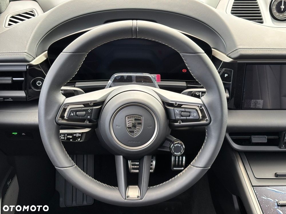 Porsche Macan - 14