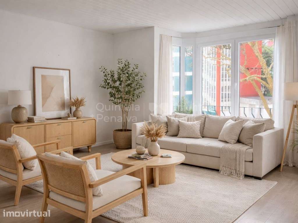 Apartamento T2 para remodelação no Monte Estoril - Grande imagem: 5/33