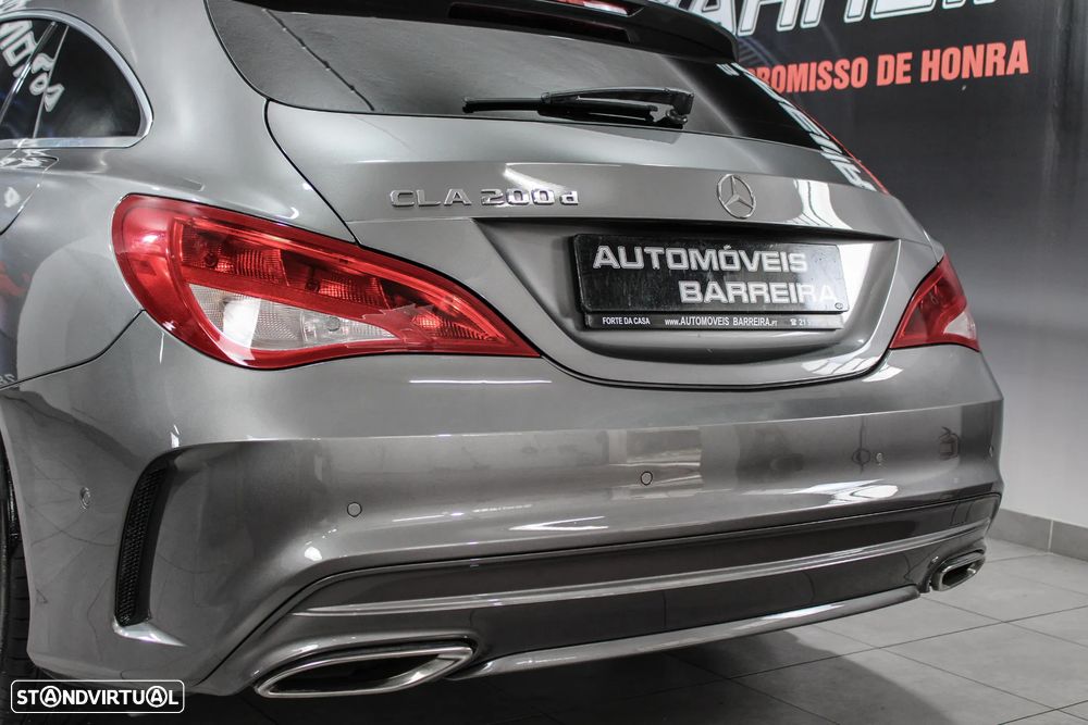 Mercedes-Benz CLA 200 d Shooting Brake AMG Line - 32