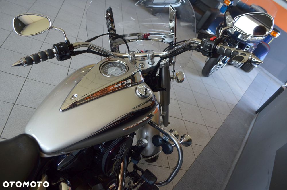 Yamaha XVS - 33