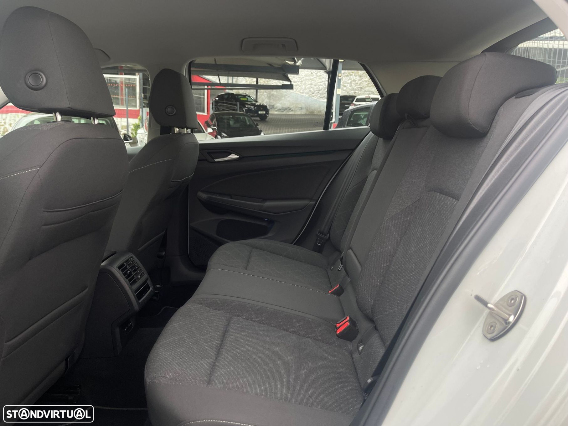 VW Golf 1.0 TSI Life - 46