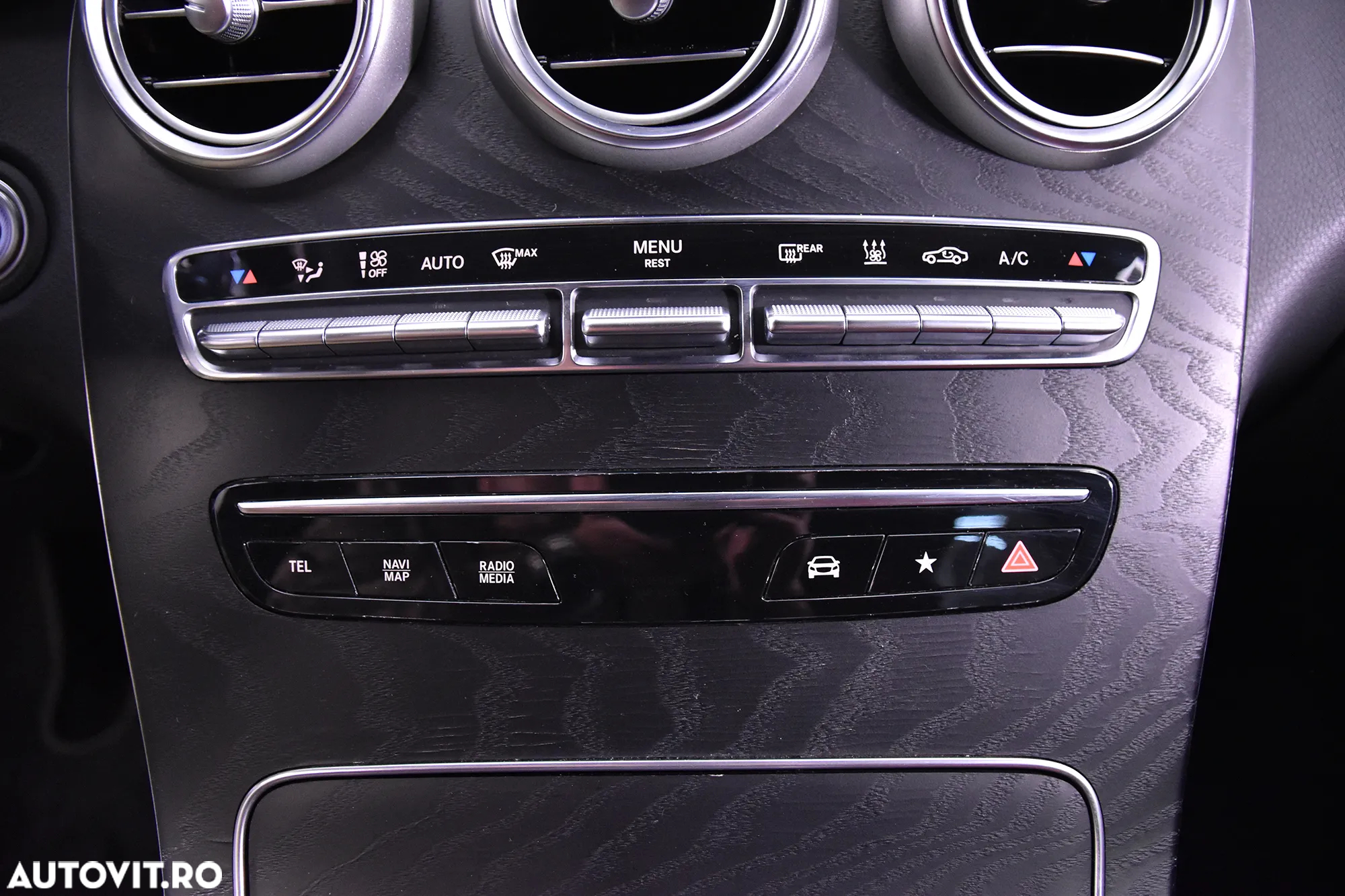 Mercedes-Benz GLC Coupe 300 e 4Matic 9G-TRONIC AMG Line - 18