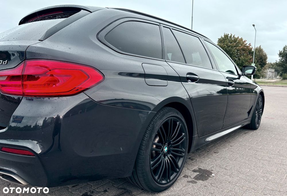 BMW Seria 5 520d M Sport - 6