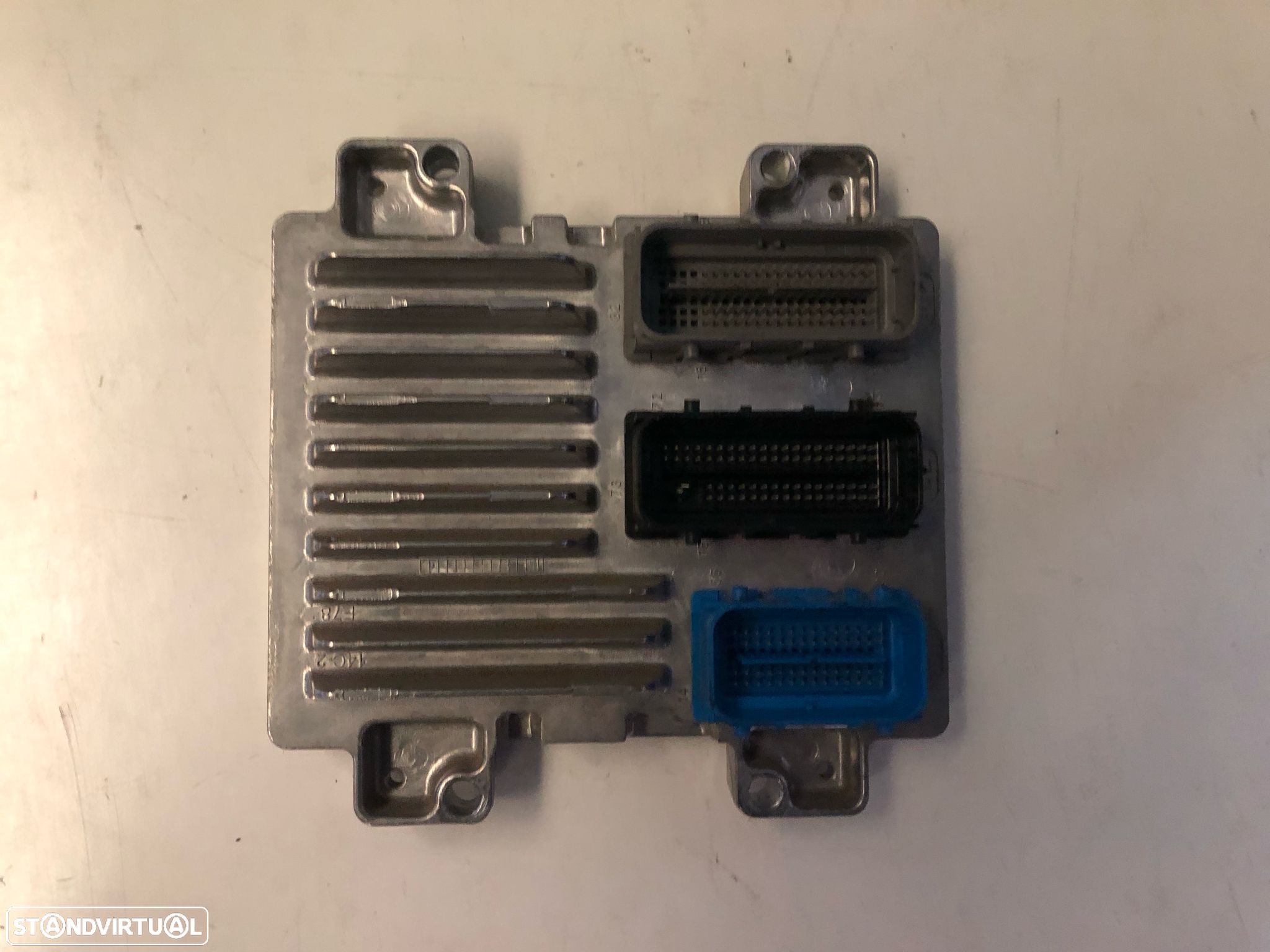 OPEL INSIGNIA A CENTRALINA MOTOR - MD075 - 1