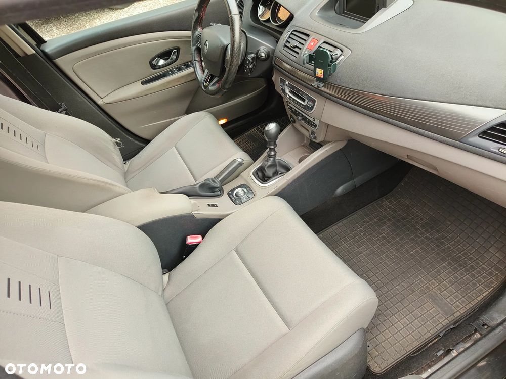 Renault Megane dCi 110 FAP Paris - 13
