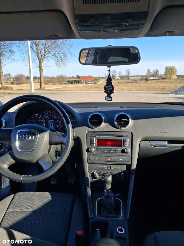 Audi A3 3-drzwiowe 1.6 Ambiente - 10