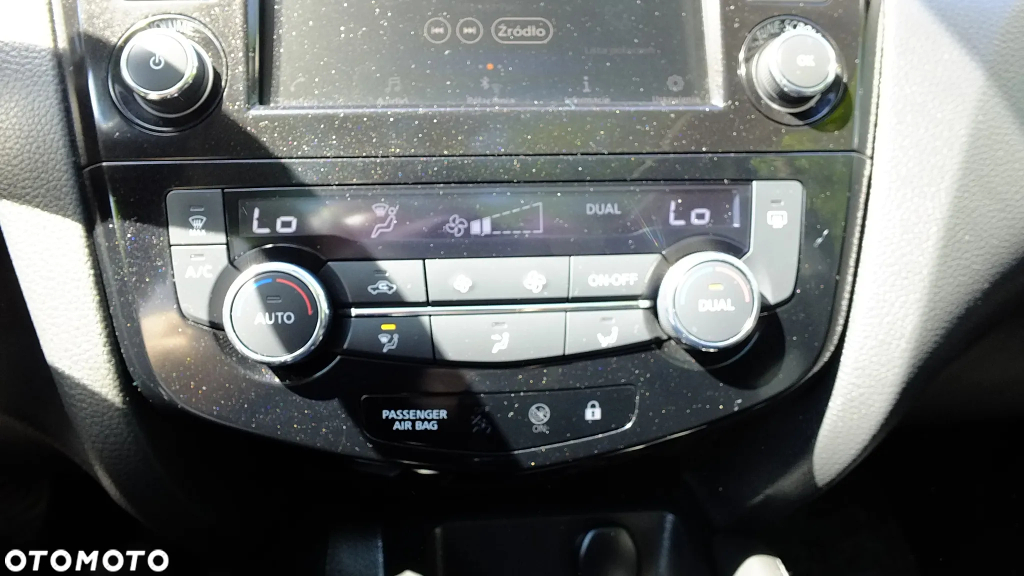 Nissan Qashqai 1.3 DIG-T N-Connecta - 31
