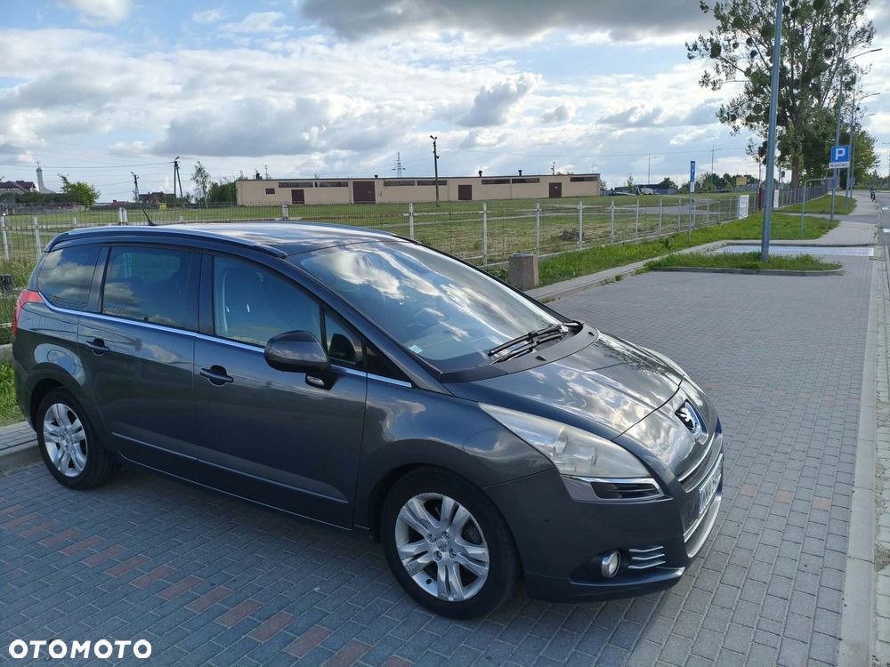 Peugeot 5008 2013 photo 3