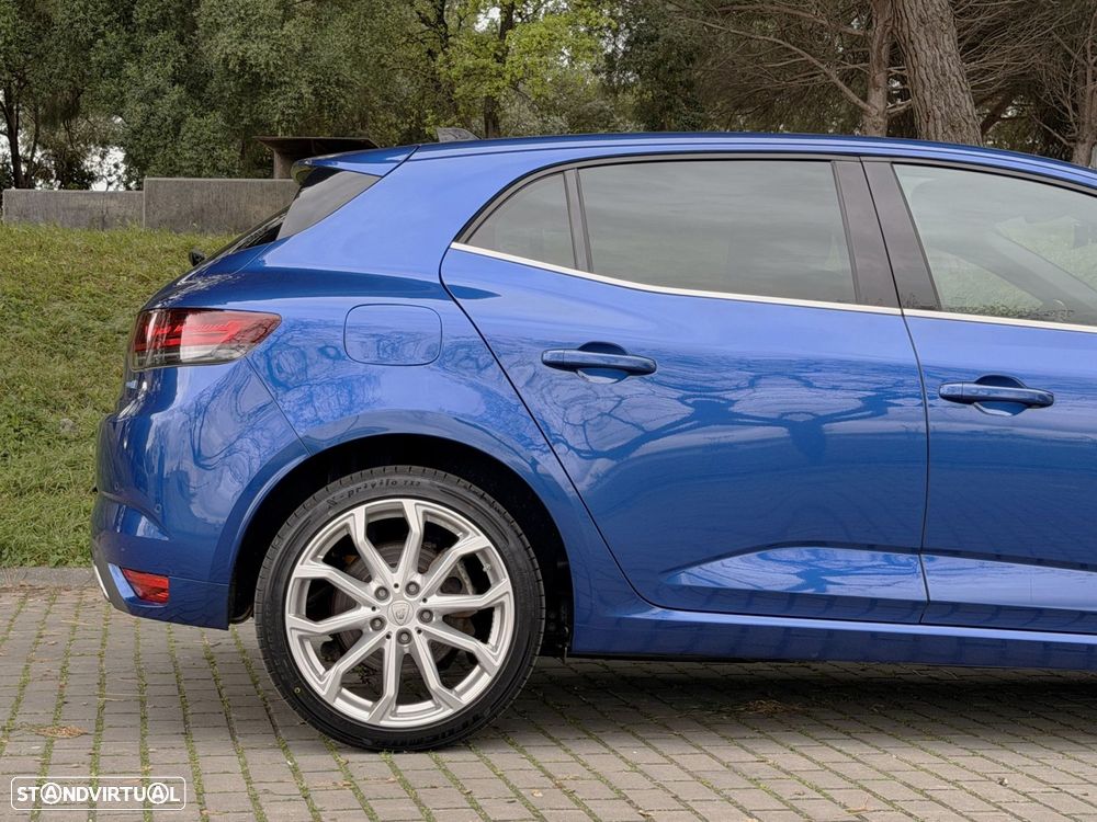 Renault Mégane 1.6 Plug-In R.S. Line - 16