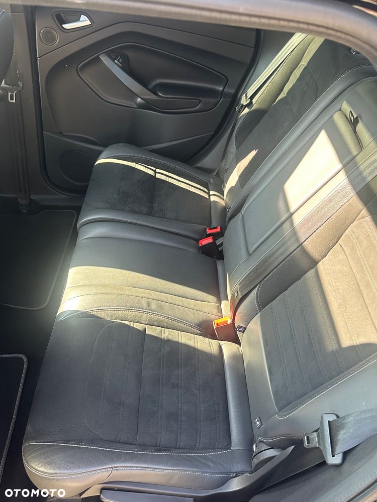 Ford Kuga - 19