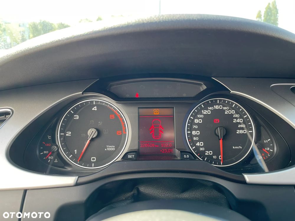 Audi A4 Allroad - 12