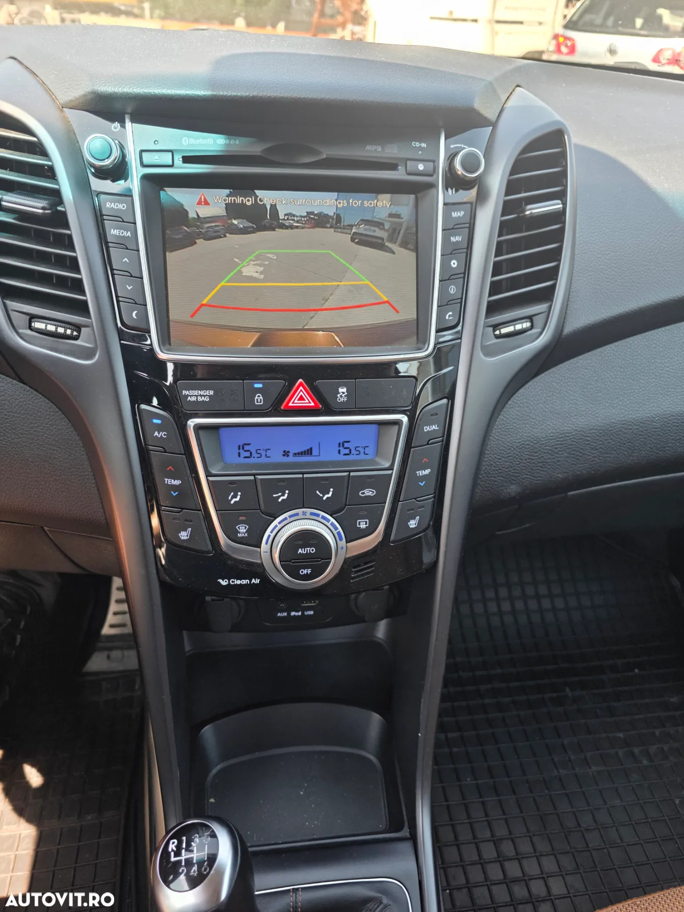 Hyundai i30 1.6 CRDI Exclusive Heat+ - 12