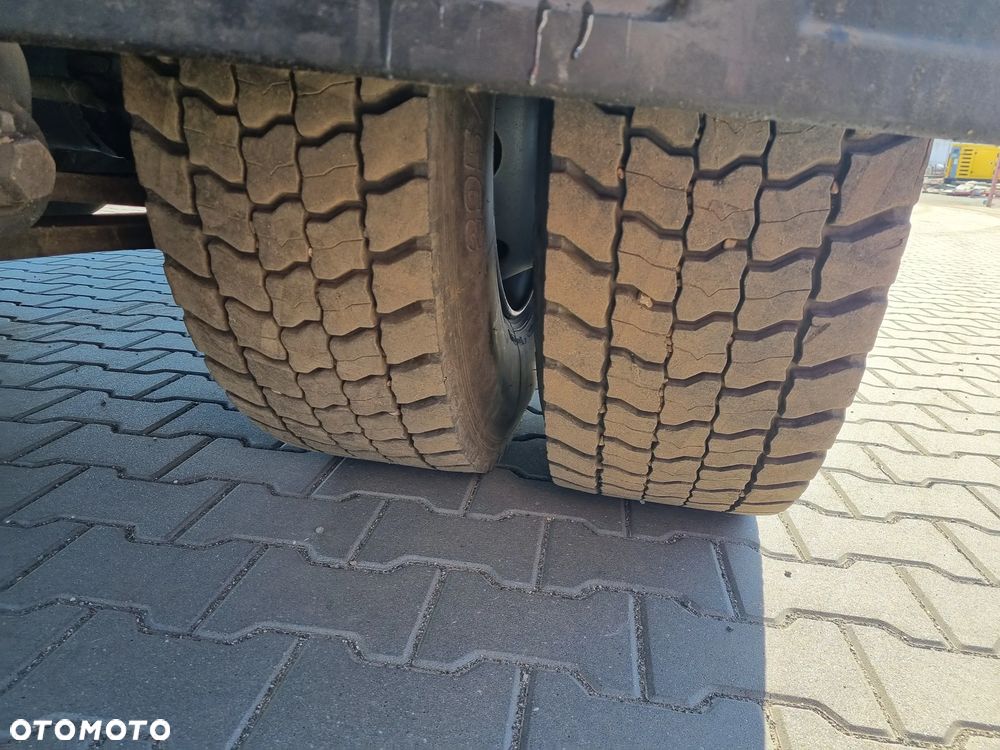 Renault Premium 270 - 9