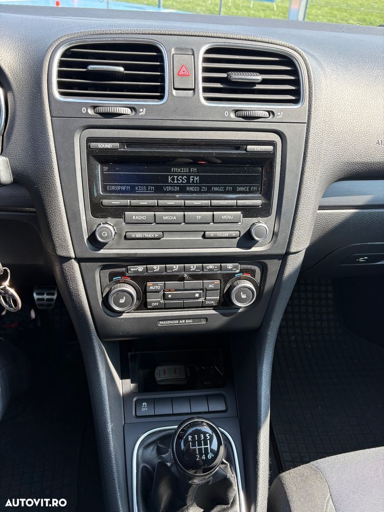 Volkswagen Golf 2.0 TDI Highline - 9