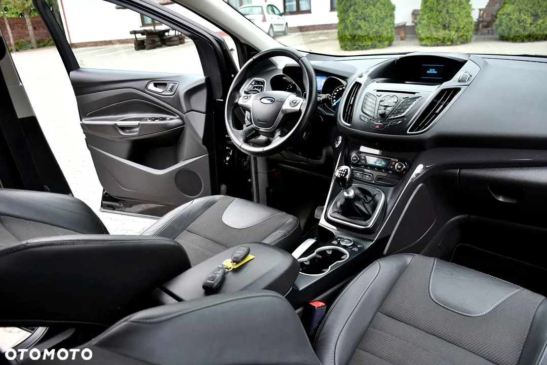 Ford Kuga 2.0 TDCi 4WD Titanium - 24