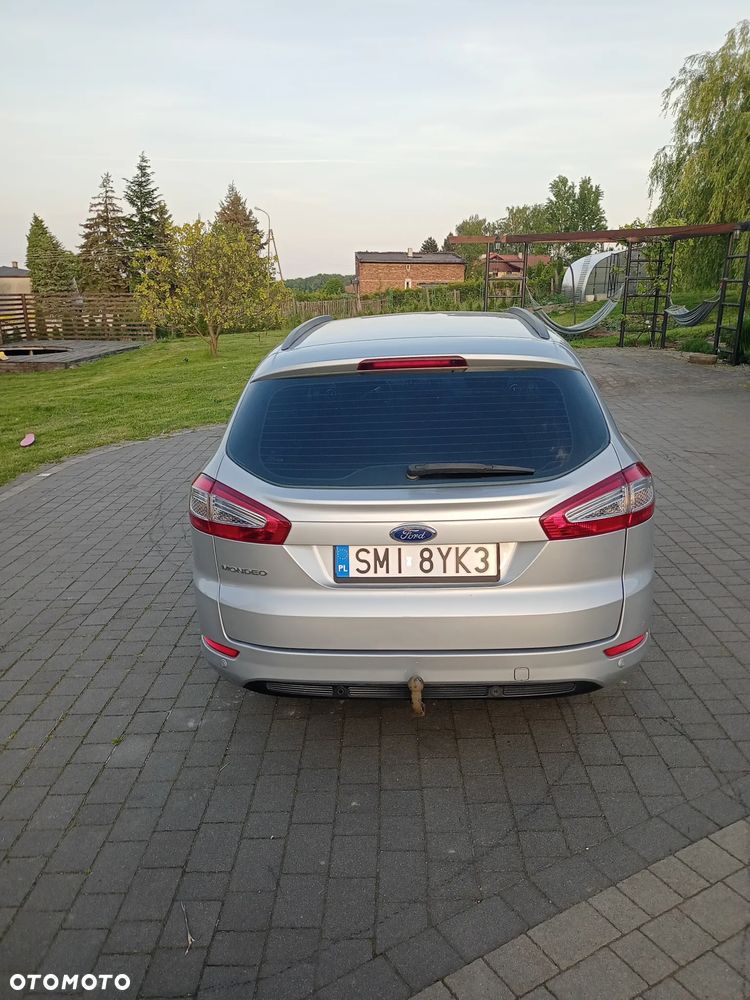 Ford Mondeo 2.0 TDCi Ambiente - 2