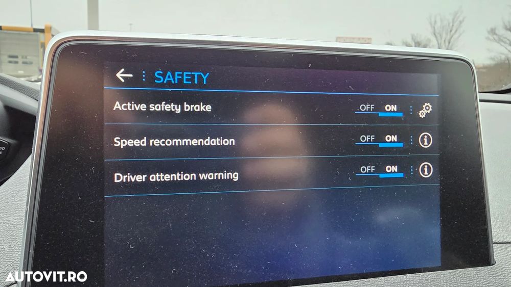 Peugeot 5008 2.0 BlueHDI s&s EAT8 GT - 26