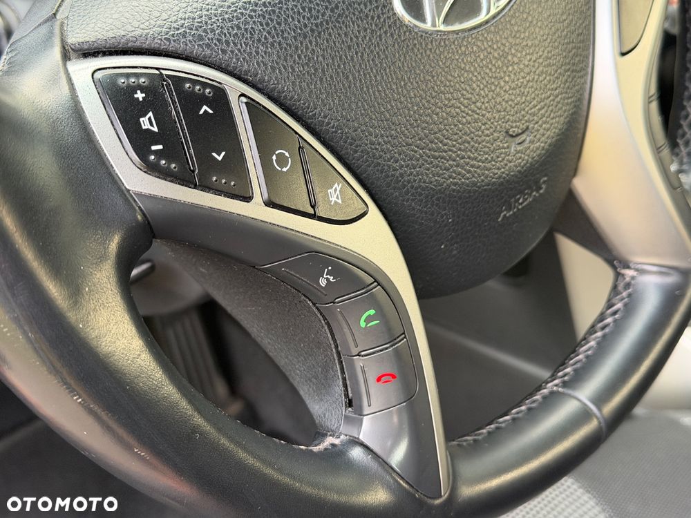 Hyundai i30 1.6 Comfort - 35