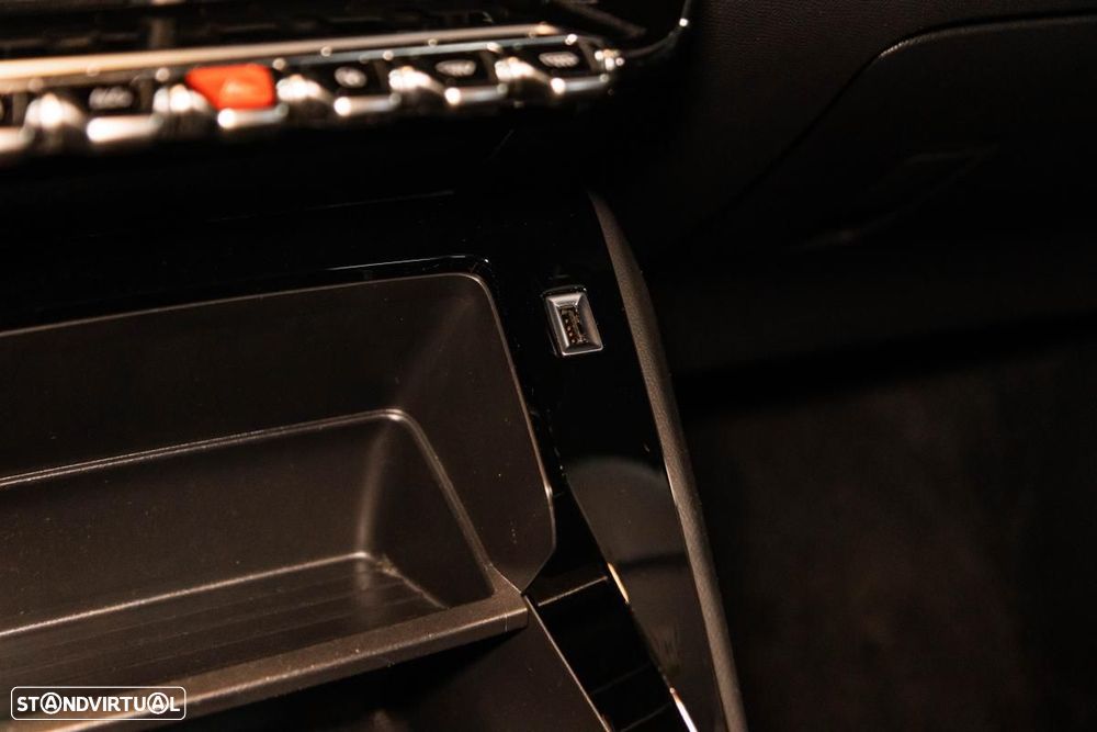 Peugeot e-208 50 kWh Active - 29