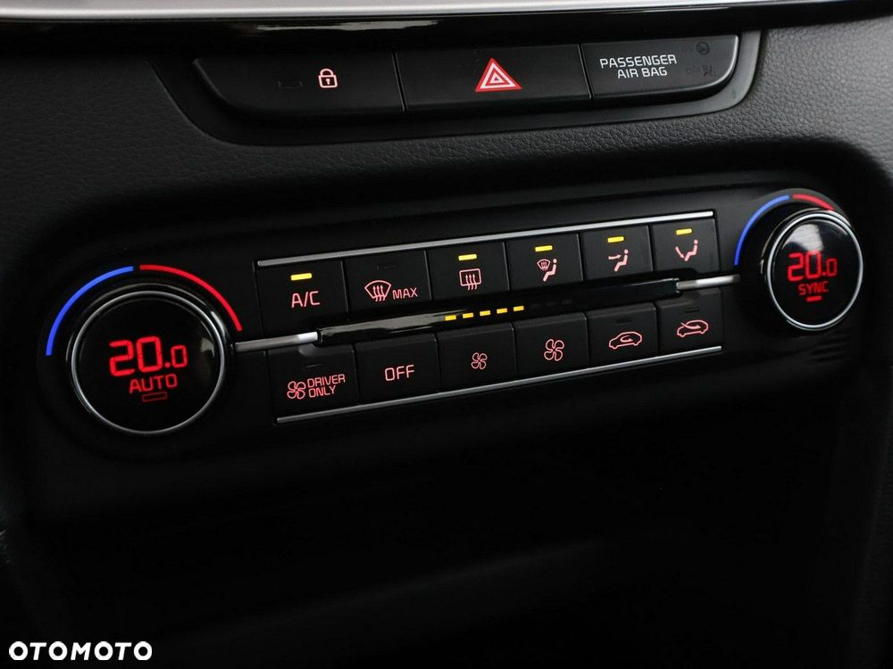 Kia XCeed 1.6 GDI DCT6 OPF Inspiration - 30
