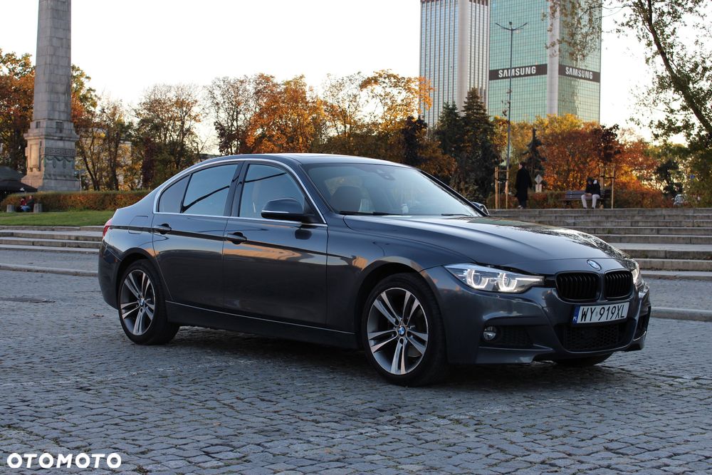 BMW Seria 3 330i xDrive Edition Luxury Line Purity - 13