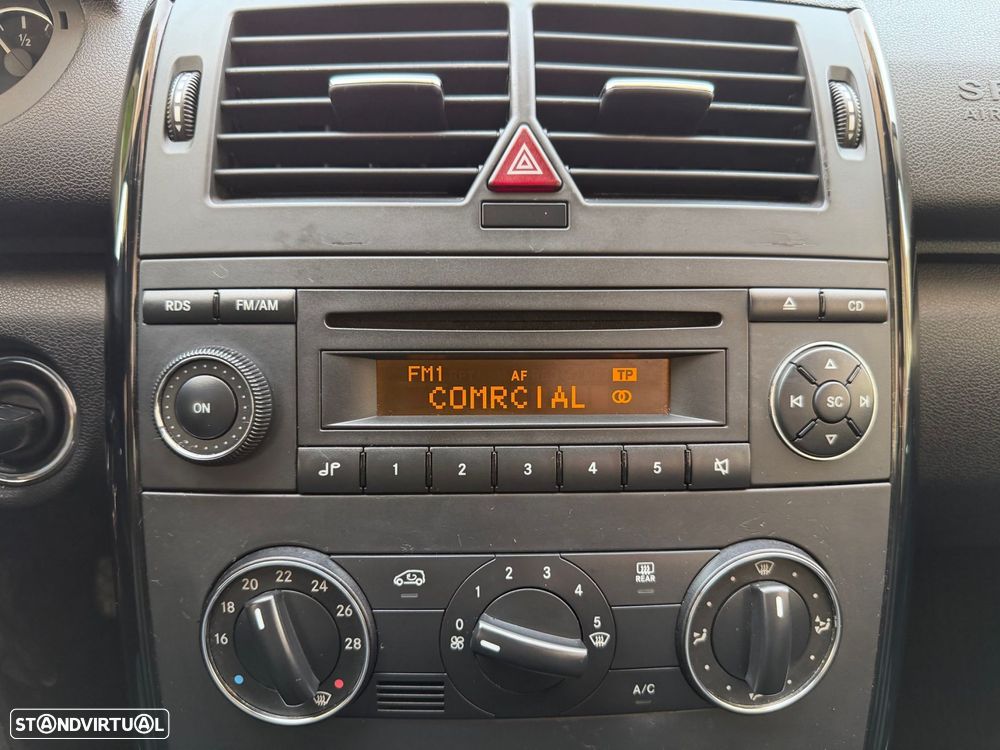 Mercedes-Benz A 150 Classic - 12