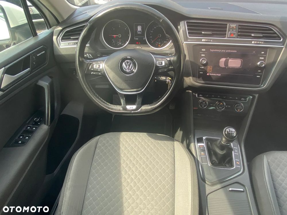 Volkswagen Tiguan 2.0 TDI SCR (BlueMotion Technology) Comfortline - 25